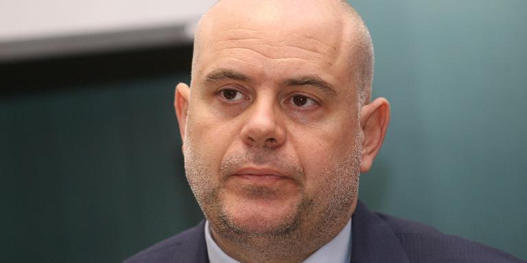 Етичната комисия на ВСС обсъжда кандидатурата на Гешев
